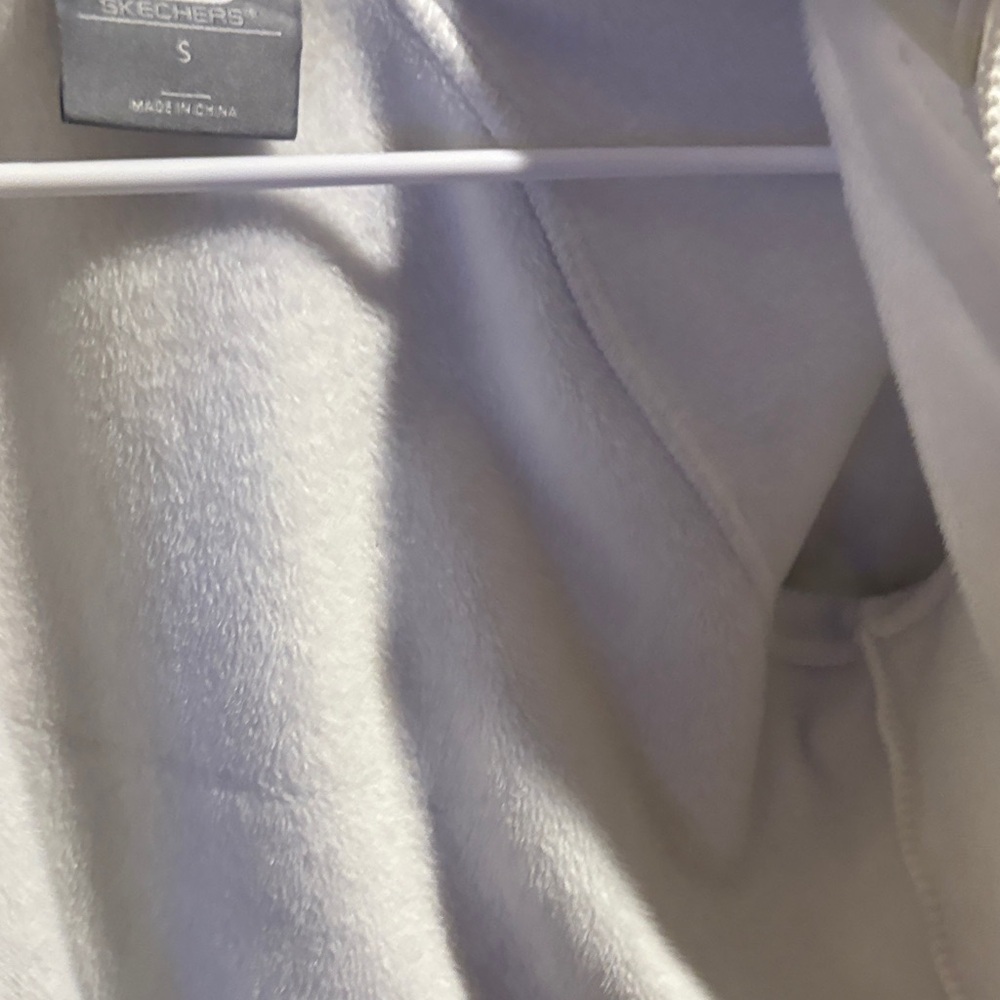 Skechers Women's Soft White Jacket - Picture 4 of 5